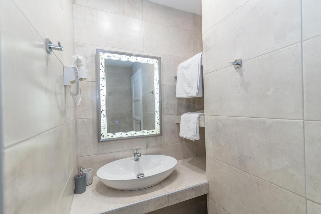 Camara Suite Kos Bagian luar foto
